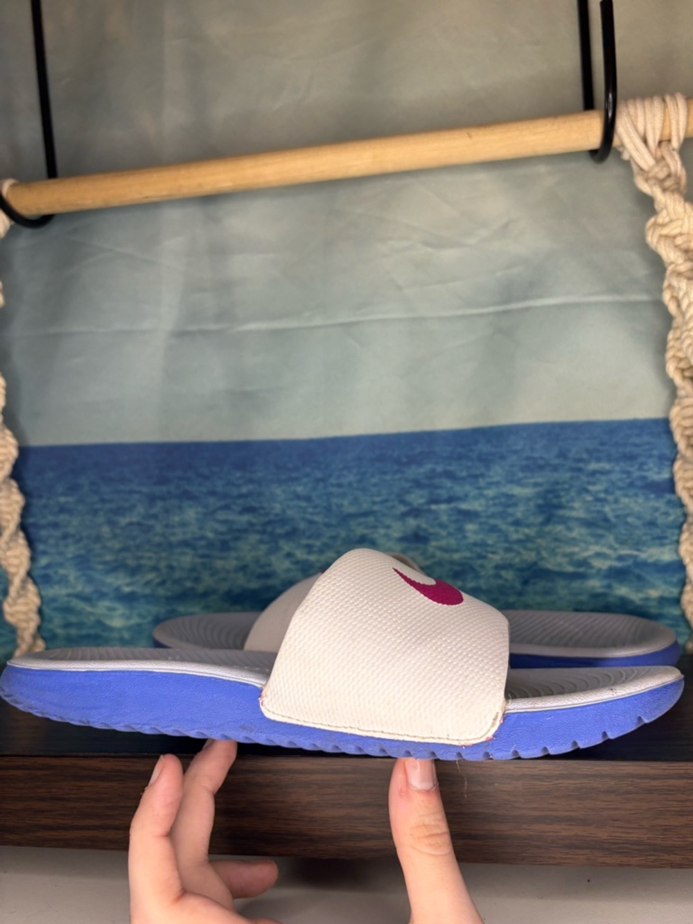 Nike Kids Kawa White and Pink Slides - Picture 2 of 10